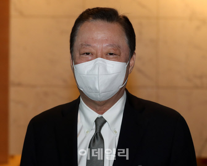 [포토]서울상의, 만장일치로 최태원 SK 회장 단독 추대…4대 그룹 총수 중 처음