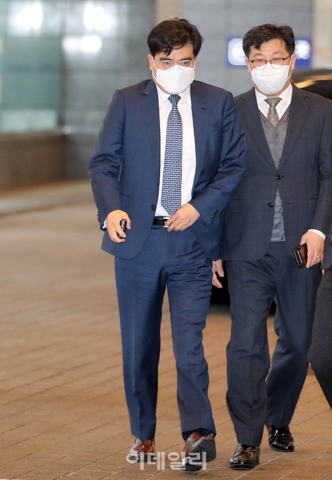 [포토]서울상의 회장단 회의 참석하는 공영운 현대자동차 전략기획담당 사장