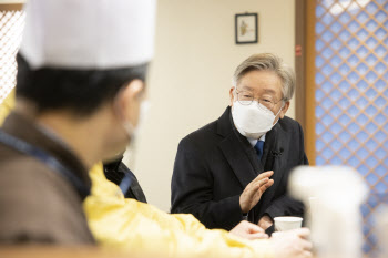 이재명 지사, 착한임대인에 ″남들이 못하는 일 해줬다″ 감사 인사