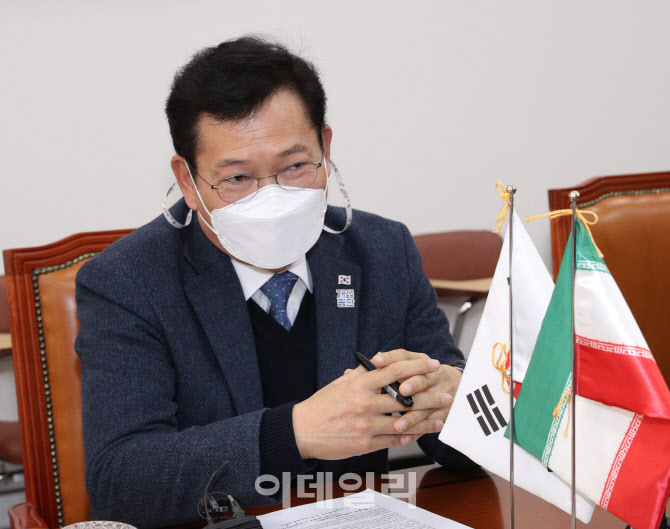 [포토]주한 이란 대사와 면담하는 송영길 외통위원장