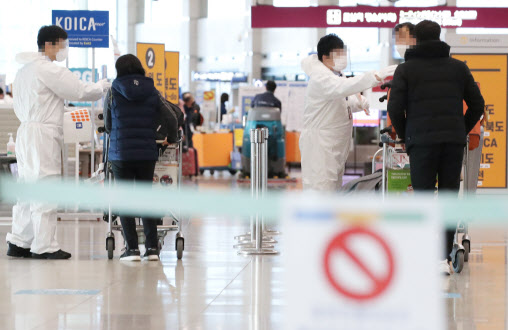 오후 6시 전국 318명 신규확진…내일 400명 안팎 예상