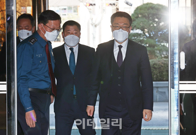 [포토]경찰청 방문한 김진욱 공수처장