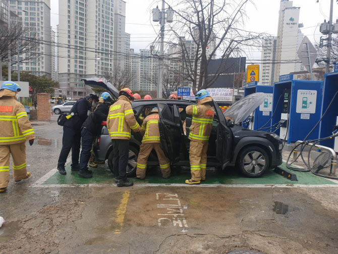 제조 불량 지적에 LG엔솔 "발화 직접적 원인 아냐"