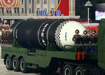 英싱크탱크 “北, 미사일 ICBM `최소 8대` 보유 추정”