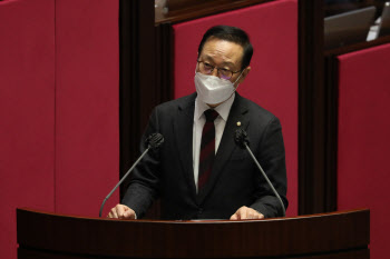 홍영표 "윤석열이 직 100번 걸어도 검찰개혁 못 막아"