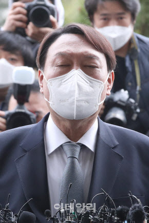 박주민 “윤석열, 사의표명 방식·내용 모두 정치인 느낌”