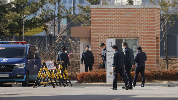 서울동부구치소, 확진자 전원 격리 해제…집단감염 석달 만