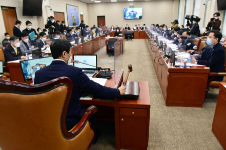 산자중기위, 중기 기술혁신 촉진법 등 37건 심사