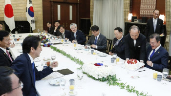 출구 못 찾는 한일 갈등…"배상-과거사 문제 분리해야"