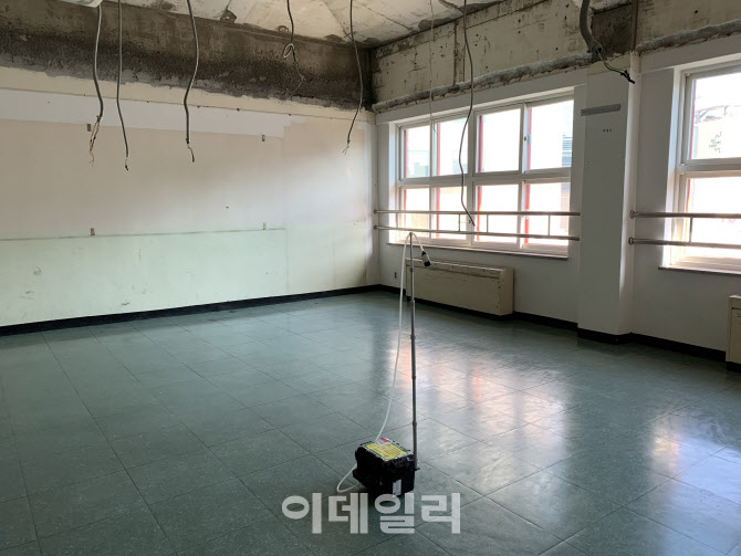 서울시-시교육청, 겨울방학 석면 제거 공사 14개 학교 ‘안전’