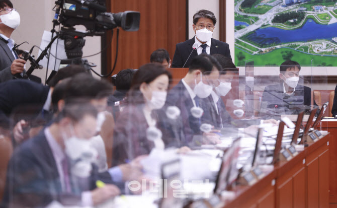 [포토]장충모 LH사장 직무대행, '현안보고'