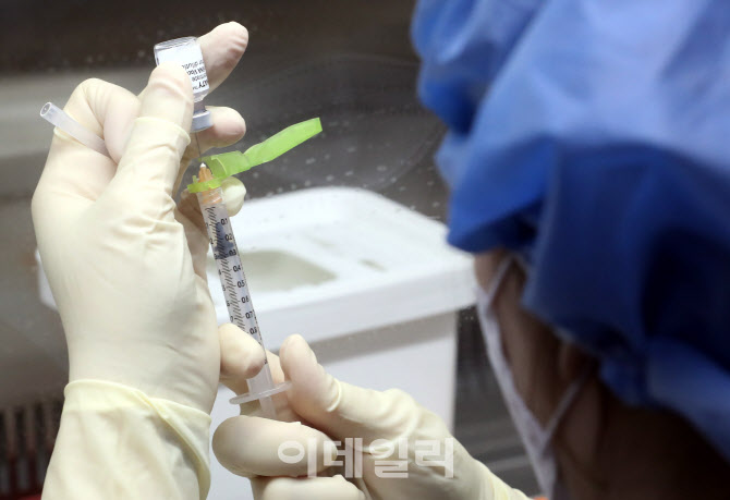 서울서 '냉장고 문제'로 코로나 백신 폐기 2건 발생