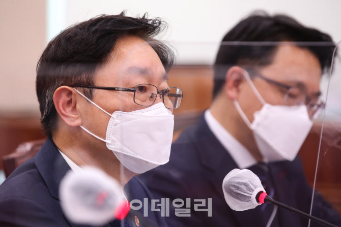 [포토]박범계, '중수처 신중한 접근...윤석열 사퇴 결심 전부터 했다'