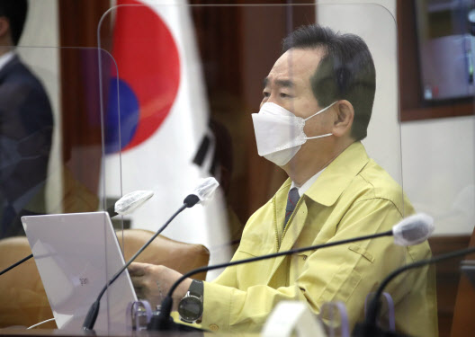 [속보]정 총리 “코로나19 완치자 불이익 없도록 지원방안 마련"
