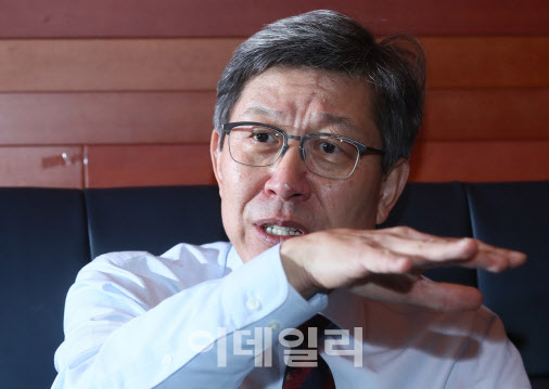 박형준, 딸 입시비리 의혹제기 김승연 교수 등에 5억 민사소송