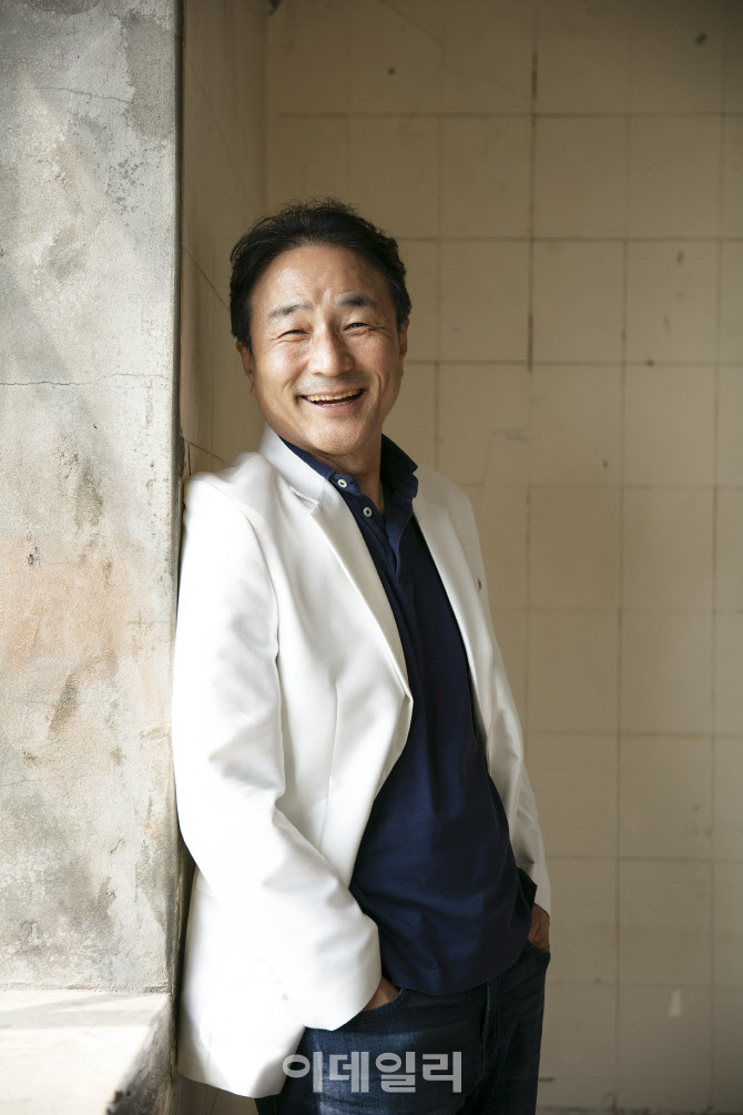 김명곤, 코로나19 의료진 등 위한 특별공연…'노 개런티' 출연