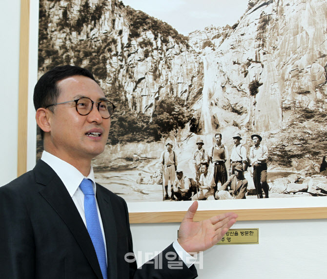 [줌인]“‘정주영 정신’으로 시장 개척…‘태양광 토털 프로바이더’ 도약”