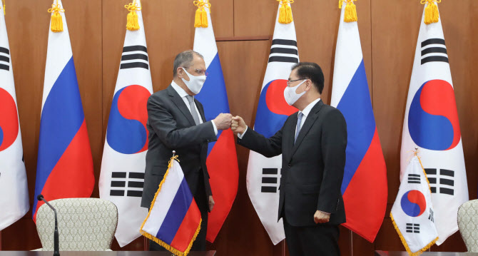 北미사일 발사에…한 "깊은 우려" 러 "관련국 군사활동 포기해야"(종합)