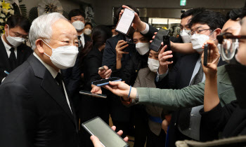 손경식 경총회장 “신춘호, 경제계의 거인이자 역사적 증인"