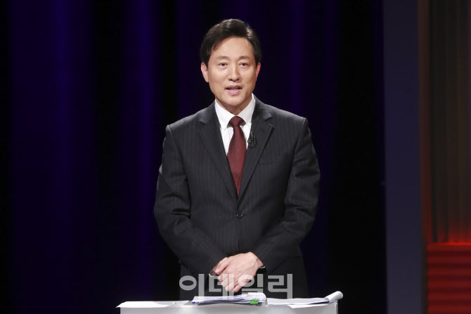 [포토]4.7 서울시장 보궐선거 TV토론회, '발언하는 오세훈'
