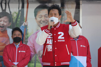 안철수·나경원, 吳 지원사격…"내곡동 할아버지라 해도 안 먹혀"