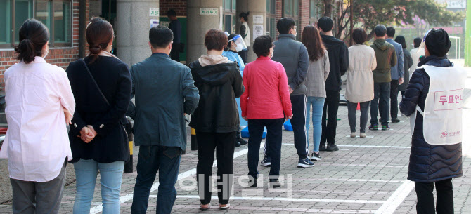 [포토]투표소에 몰린 시민들