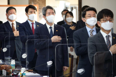 이인영 "한반도 정세 새로운 국면…모멘텀 마련위해 최선"