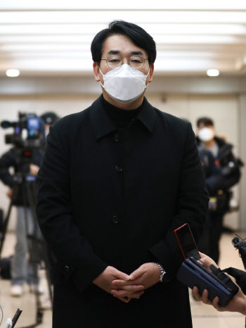 '소신파' 박용진 "초선 의원들 용기에 경의"