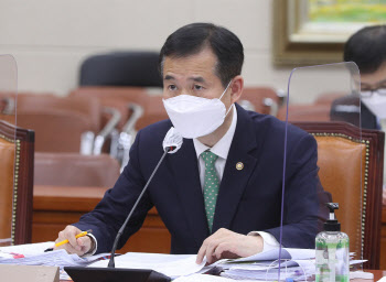 정무위, `이해충돌방지법` 큰 틀 합의…언론인·사립학교 교직원 제외 가닥