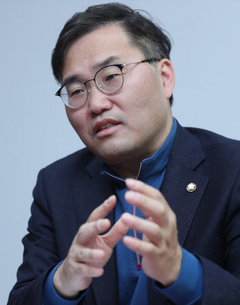 1회용품에 재활용 플라스틱 함유율 높인다