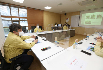 한상혁 위원장, 인천 시청자미디어센터 코로나 방역 준수 점검