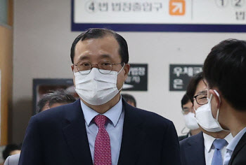 '법관 탄핵' 임성근, 3개월 만에 항소심 재개…"남용할 권한 없어"