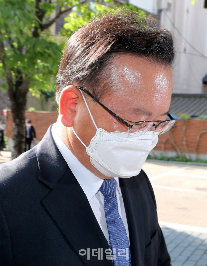[포토]김부겸 총리 후보자, 인사청문회 준비사무실 출근