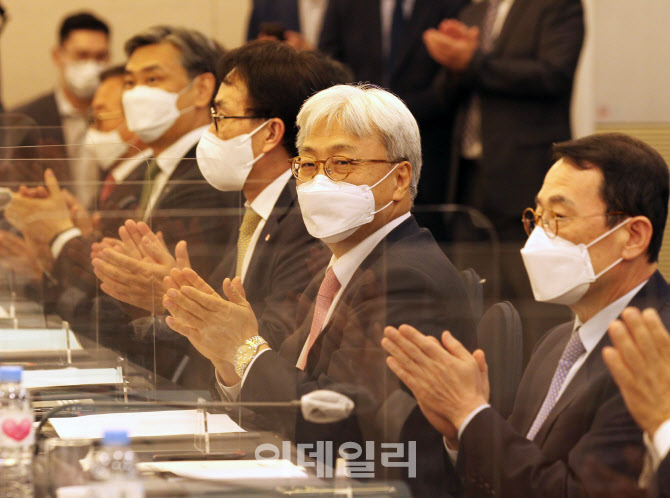[포토] ESG 경영위원회 참석한 이인용 삼성전자 사장
