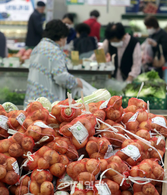 [포토]밥상물가 고공행진··· "장보기 겁나"