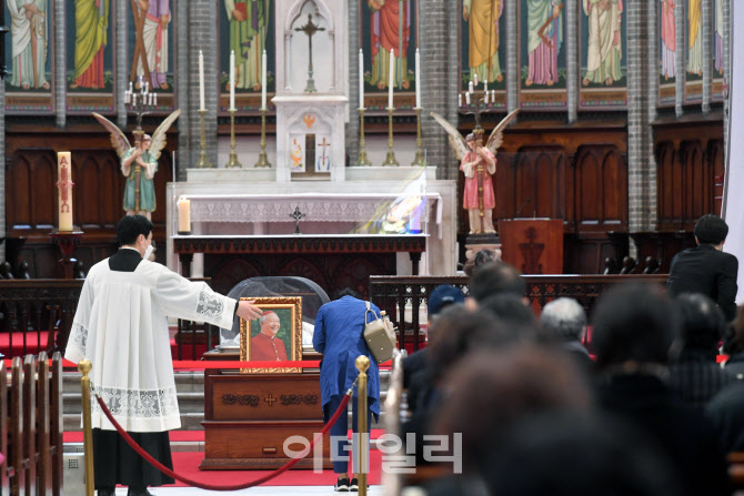 [포토]명동성당에 마련된 고 정진석 추기경 빈소