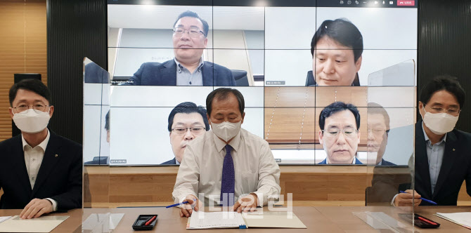 [포토] 이규삼 농협 감사위원장, 디지털 현장감사 점검