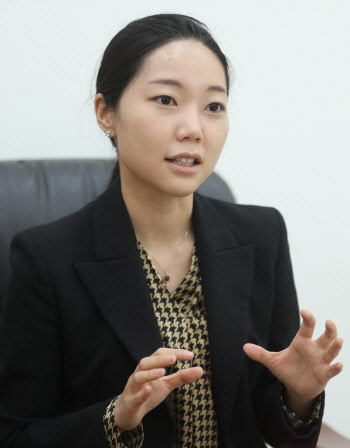 ④강민진 “與 지지 철회하고 국힘·군소정당으로 이동”