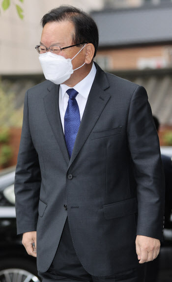 김부겸 총리 후보자 청문회에 진중권·김경률 참고인 채택