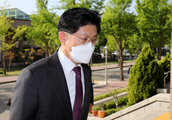 고용부 “노형욱 차남 실업급여 부정수급 아냐”