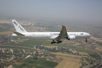 인천공항, 여객기→화물기 개조 추진…MRO기업 유치