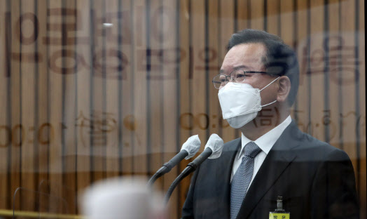 김부겸 “군 경력 호봉에 가산하는 제도 확대하는 방안 모색할 것”