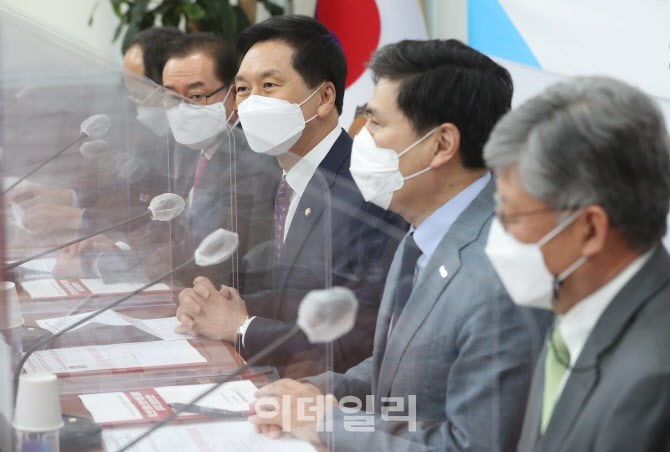[포토]김기현, '국민의힘 세미나 축사'