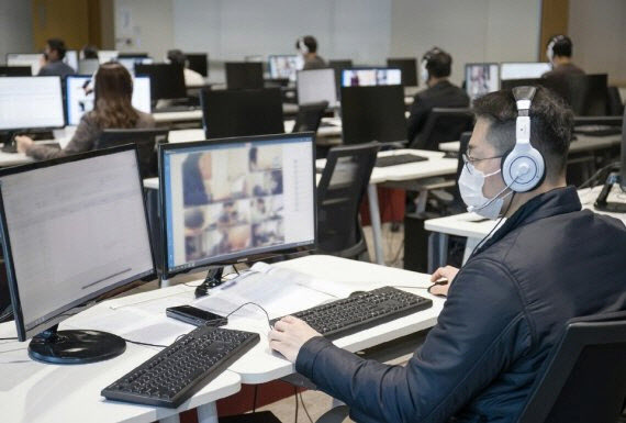 4대그룹 유일 '대졸 공채' 삼성 GSAT…이번주말 온라인 진행