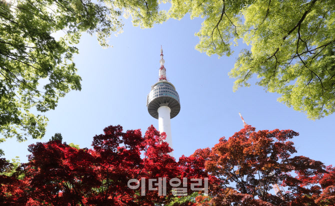 [포토]파란하늘 아래 남산N타워