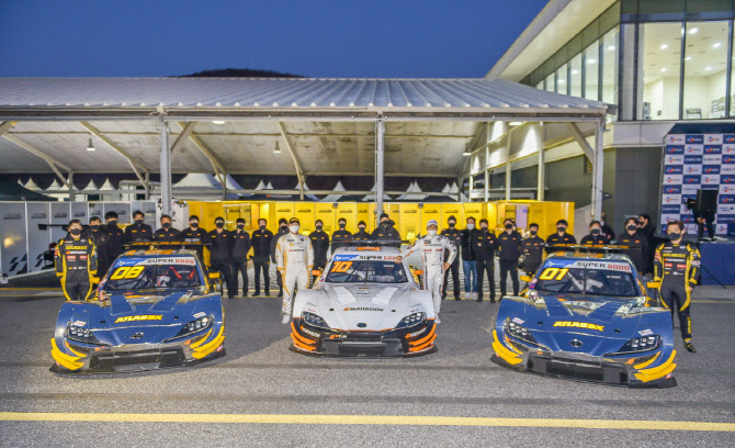 한국타이어, 국내 최대 모터스포츠대회 `CJ 슈퍼레이스`에 4개 팀과 출격