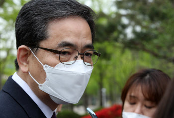 文대통령 곽상도 소송에 답변서, "원고 언급하지 않았다"