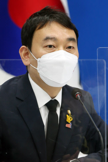 "항일, 숭고한 가치"…김용민 의원, '욱일기 사용 시 징역 10년' 발의