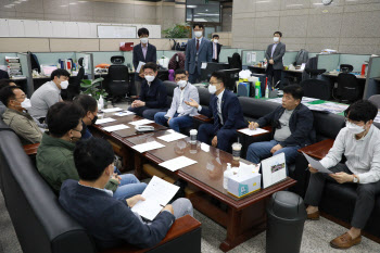 "文정부출범 4년 기업 기술혁신 및 공공서비스 질적 향상 기여"