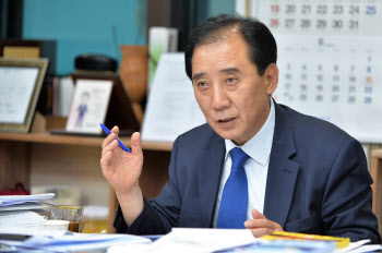 ″70년 소외 극복중인 포천, 공공기관 이전 최적지″